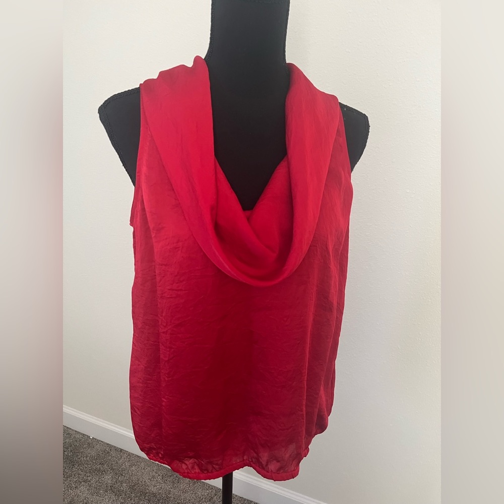 NWOT Michael Kors top size medium red color
